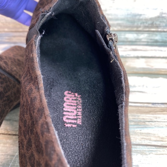 Munro Womens Brown Leopard Print Fabric Zip Up Booties - Picture 6 of 14